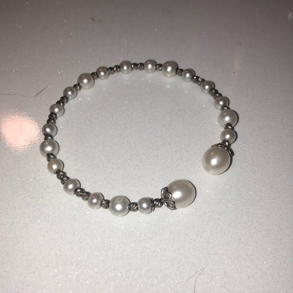 White Gold and Pearl Bracelet